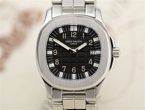 patek philippe aquanaut box|Patek Philippe aquanaut stainless steel.